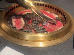-铭牛烧肉·和牛海鲜自助(高新月牙湖店)