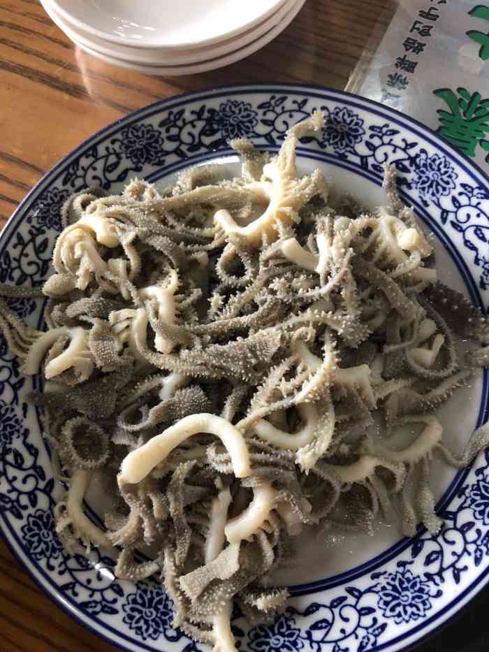 东兴顺爆肚张-"牙还算好,哈哈,可以好这口一碗羊杂汤不.