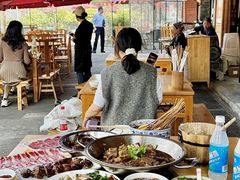 -大众跷脚牛肉馆·非遗传承单位(峨眉山店)