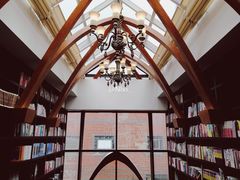 -钟书阁(松江泰晤士小镇店)