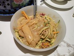 手工大拉皮-关东小磨东北菜(漕河泾印象城店)