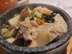 -荷塘秋月·本帮江浙菜(国权路店)