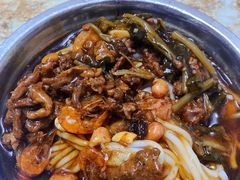 -灵山卢梅燕粉店