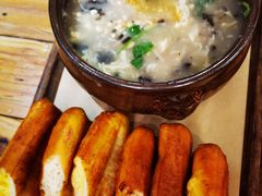 撒汤配油条灌饼-符离集餐厅(万象城店)