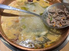 -洱火云南酸菜牛肉火锅(石景山当代商城店)