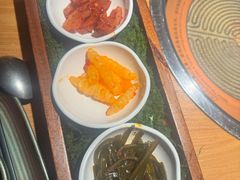 -一朵菌·野生菌探索家火锅(南亚店)