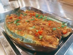茄子-马路牙子烧烤音乐酒馆(望京店)