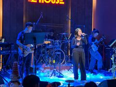 -TZ House音乐现场(来福士中心店)
