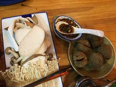 苗家豆腐圆子-老凯俚酸汤鱼(鸿通城店)