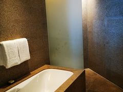 -上海外滩茂悦大酒店