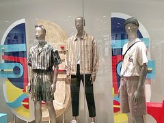 -URBAN REVIVO(西安Momopark店)