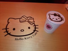 拿铁-Hello Kitty Cafe(弘大店)
