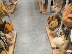 -hotwind热风(国际商场店)