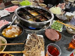 -邓莽子老火锅(中兴路总店)