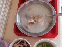 -臻爱住家月嫂育儿嫂(万达店)