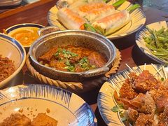 -Cục Gạch Quán