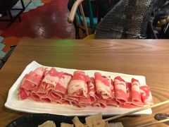 精选肥牛1号-尚品小土屋涮毛肚(李沧万达店)