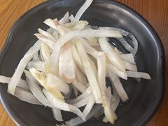 小咸菜-丽虹云南过桥米线(兴工街店)