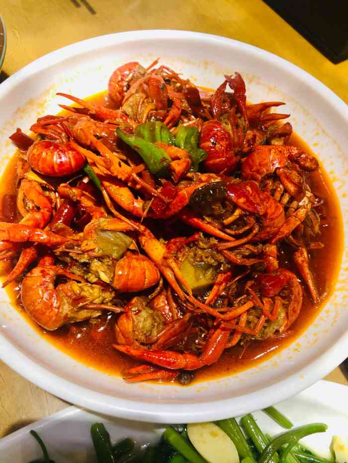 老谢龙虾(罍街店)-"整体来说挺好的今天是打算出去找点吃的,.