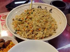 -扬二春炒饭(国庆路总店)