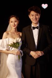 -伯爵婚纱摄影(光谷店)