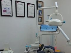 -雅悦齿科(顾村公园店)