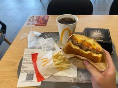 -麦当劳(塘厦蛟坪路DT店)
