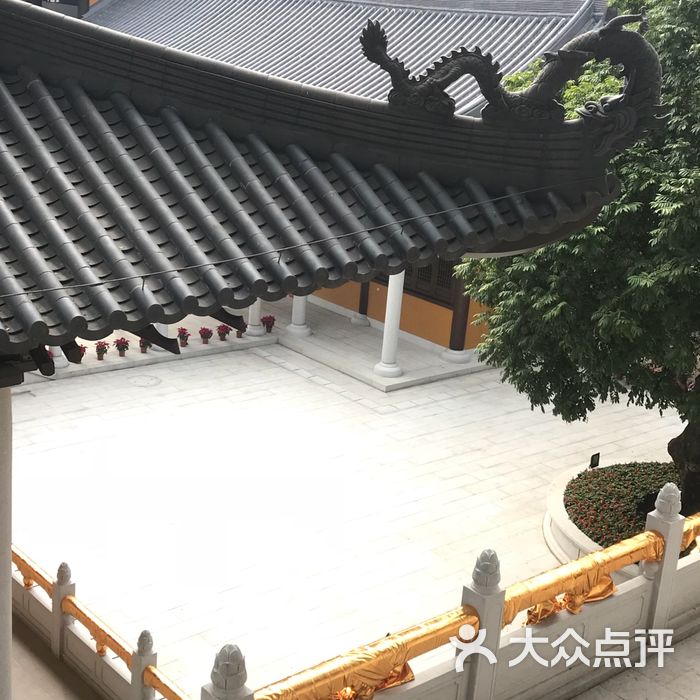 白衣古寺
