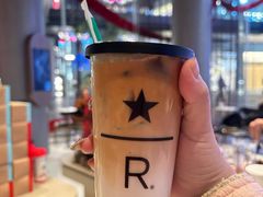 -星巴克臻选(成都太古里店)
