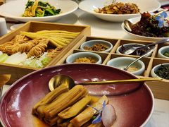 -鹊华居·地道鲁菜·海鲜·融合味(大明湖店)