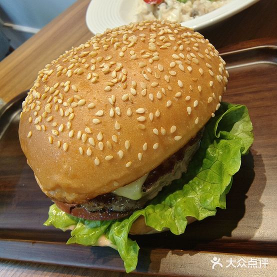 狐獴·微西餐(双港店)