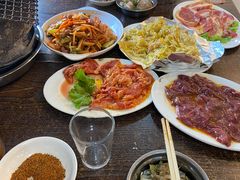 -韩风烤牛肉冷面店