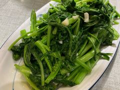 青菜-鲜榨果汁·啤酒鱼(环岛河店)