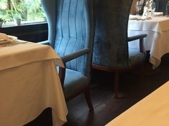 靠窗位-火车头法国西餐厅