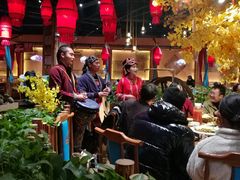 大堂-老滇山寨•云南特色菜•地方菜•民族风情歌舞表演(金碧店)