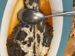 -海派美食·家宴海鲜青岛菜·石锅鲽鱼头(东方城店)