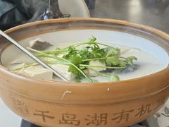 -宝荣鱼馆·临湖之宴(千岛湖店)