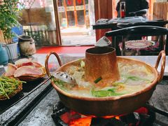 -香香腊排骨.野生菌火塘总店(束河店)
