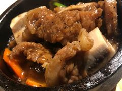 石锅黑椒牛仔骨-新好景海鲜酒家(新塘店)