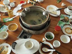 -15年老字号鑫鑫猪肚鸡·椰子鸡海南火锅(兴隆华侨农场店)