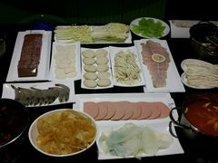 -唯爱KTV聚会餐厅(仙林东城汇店)