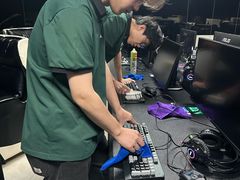 -绿树电竞(五路店)
