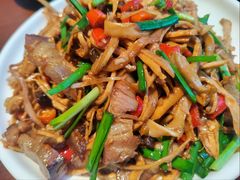 -唐师傅湘西名菜馆(武陵路店)