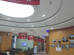 -雅悦齿科(顾村公园店)