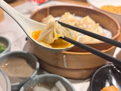 -馋三尺蟹粉小笼(人民广场店)