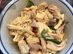 -麻婆婆白家肥肠粉(海岸城店)