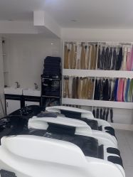 -尚羽华东接发美发店