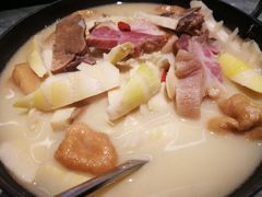 -披云云小馆·味道江湖(姚家园万象汇店)