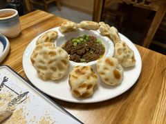 鲅鱼酱配石头饼-聚缘堂·海鲜私房菜(松岭路店)