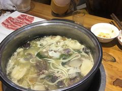 -风情丽江斑鱼火锅(孙家沟西南路80号店)